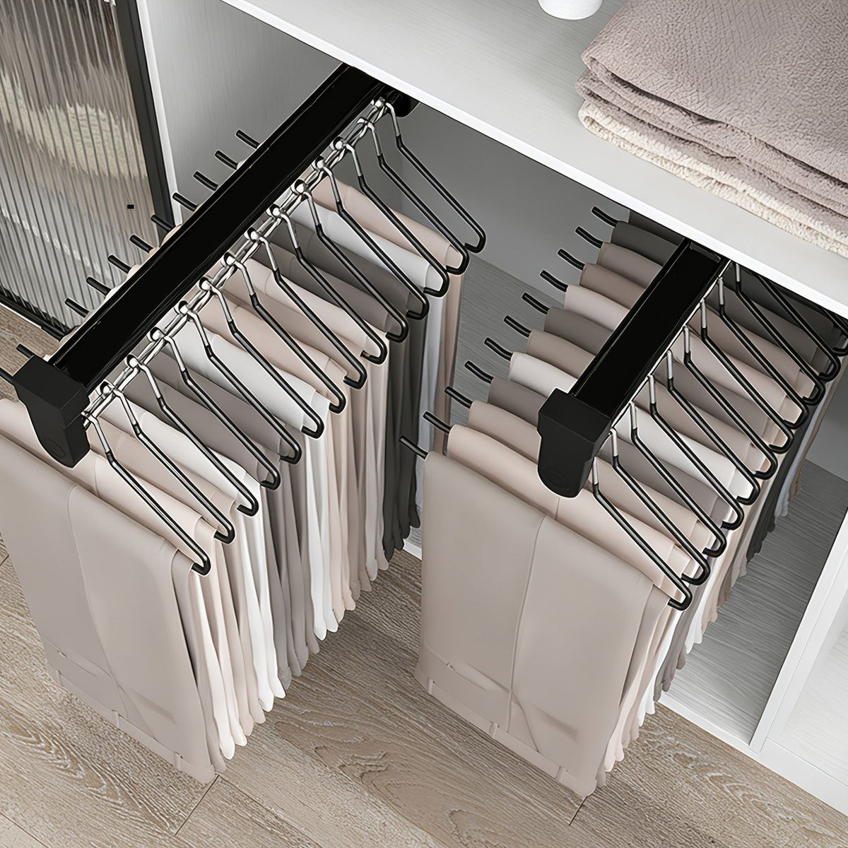 Telescopic Pull-Out Clothes Rack