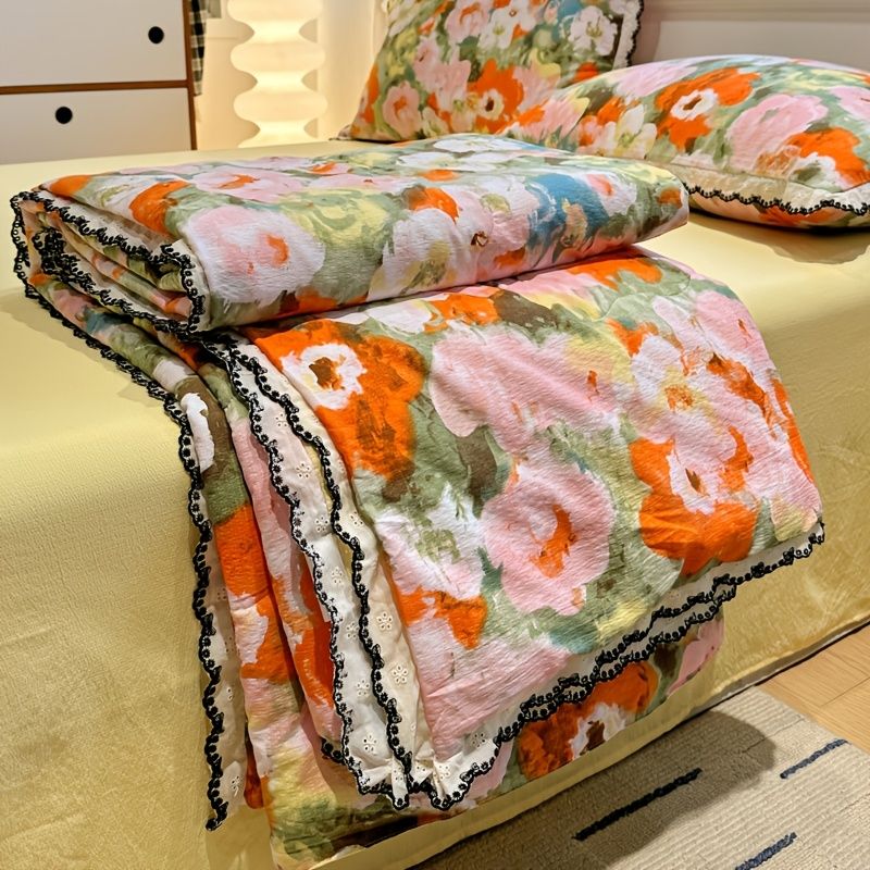 Crinkled Double-Layer Gauze Summer Quilt with Lace Trim