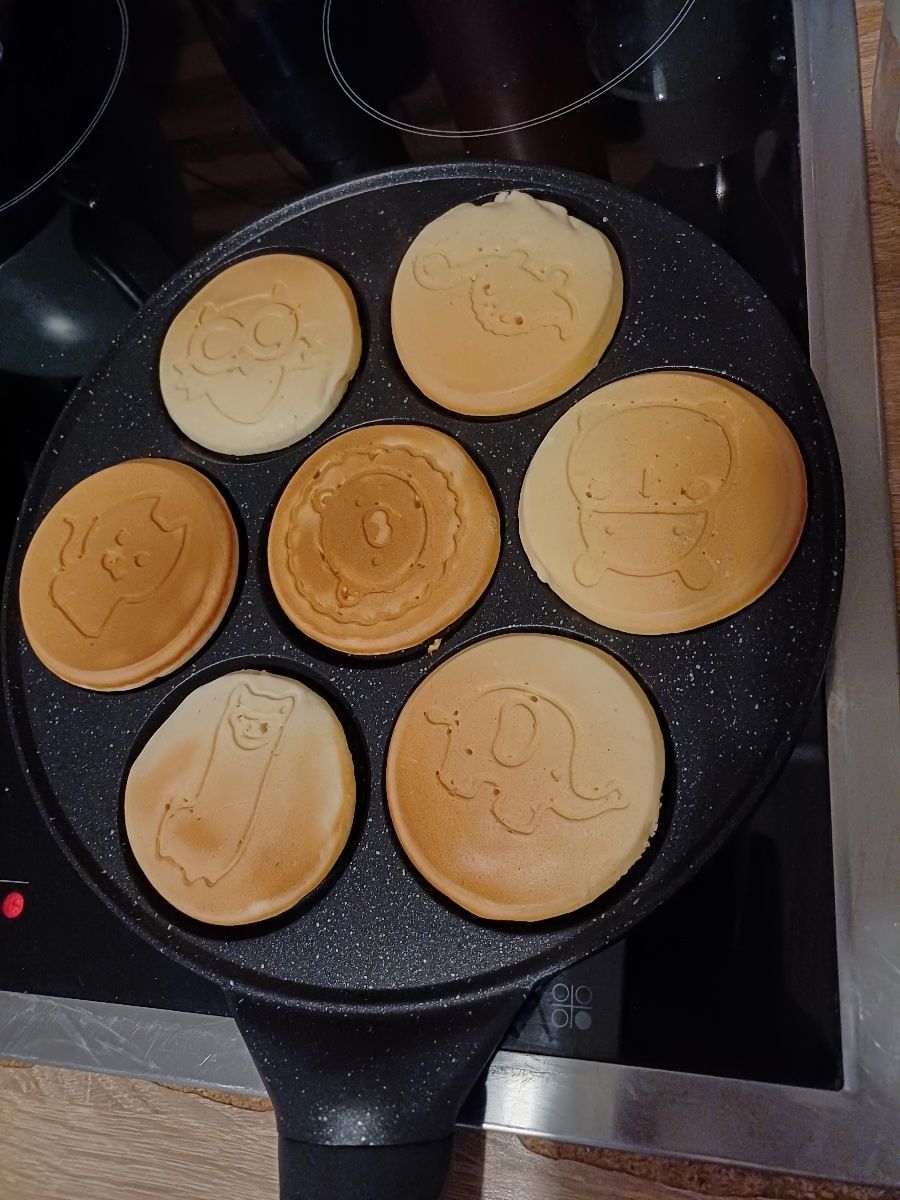 7-Hole Non Stick Animal Pancake Pan