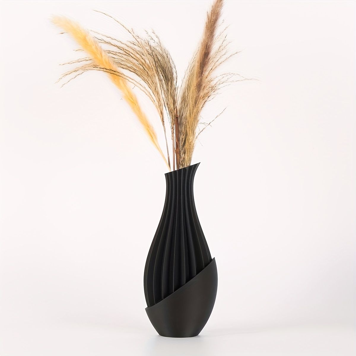 Bohemian Round Wall Mounted Vase for Dried Flowers